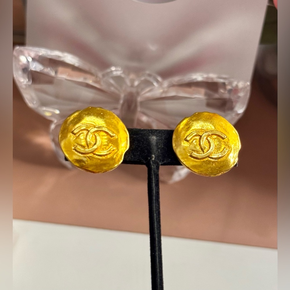 Vintage Chanel 24k Gold Earrings - Picture 2 of 9